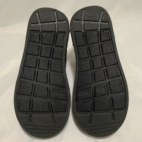 Toms Tiny Botas Sneaker - Picture 9 of 9